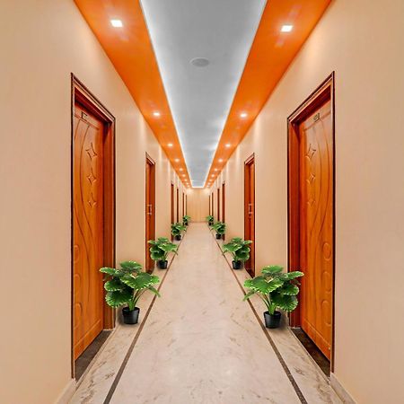 Hotel O Chauhan Palace Лакхнау Екстер'єр фото